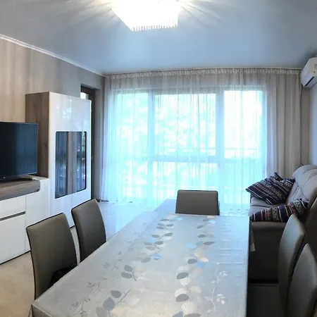 Апартамент Vigo Luxe *
